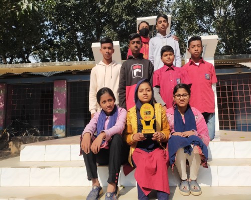 বিজ্ঞান মেলায় রানার্স আপ দল